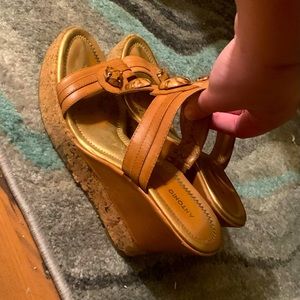 Antonio Melanie Wedges